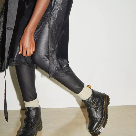 New Dr. Martens Women's Devon Flower Buckle Leather Platform Boots - Picture 3 of 8